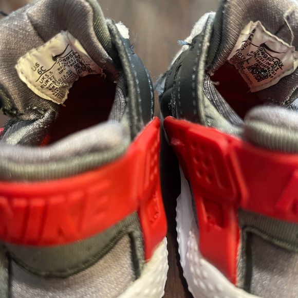 Toddler huarache sneakers. - Picture 3 of 4